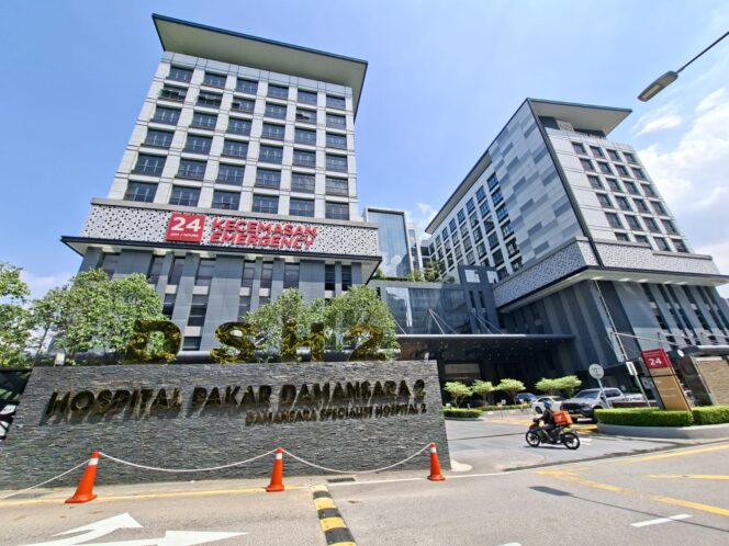 
					Gedung Damansara Specialist Hospital di Jalan Bukit Lanjan 3, Bukit Lanjan, Kuala Lumpur. (Foto: KREDONEWS.COM/ Hadi S Purwanto)