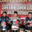 Kapolres Jombang bersama anggota tunjukkan barang bukti yang diamankan