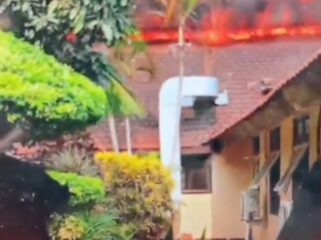 Terjadi insiden lebakaran di RSUD Dr. Saiful Anwar Malang, api membakar bagian dapur dan gidi, tidak ada korban. Foto: ist