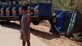 Kereta kelinci wisata angkut 50 orang ibu PKK, terguling di arra jalan menanjak ke arah lokasi wisata Rowo Jombor, Klaten, Minggu siang, 13 September 2026. Foto: ist