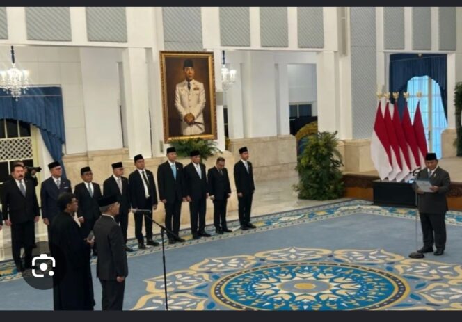
					Presiden Prabowo melakukan resufel kabinet, Prof Suahasil gantikan Purbaya, sebagai menteri keungan, Senin sote, 14 September 2026. Foto: ist