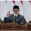 KH Hasan Abdullah Sahal Direktur Ponpes Gontor, saat pidato peringatan 100 Pondok Modern Darussalam, Gontor, Ponorogo. Foto: ist