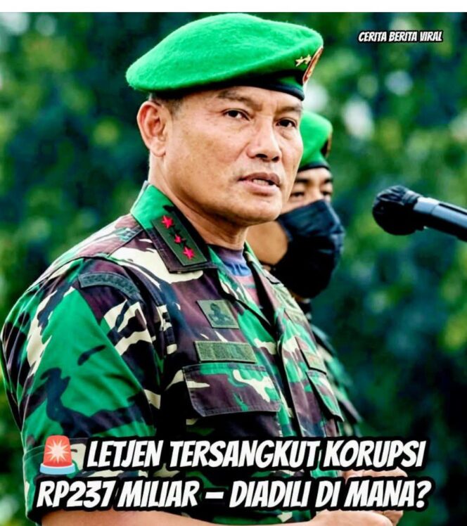 
					Letjen TNI Widi Prasetijono, mantan Pangdam Diponegoro Jateng, diadili di Mahkamah Militer II Jakarta, didakwa terlibat jual beli tanah senilai Rp 237 mikiar di Cilacap, Jateng. Foto: ist
