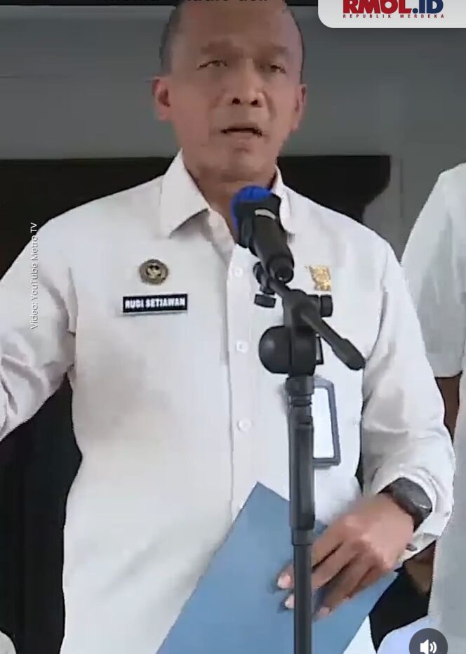 
					Inspektur Jenderal Kementerian Imipas, Rudi Setiawan langsung menjatuhkan sanksi non aktifkan lima pejabat LP Cibinong, Sabtu 25 September 2026, pasca sidak menemukan bangunan dinas jadi 'sewaan' bagi napi berduwit. Foto: ist