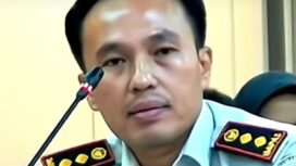 Kepala Lapas Cibinong nonaktif Wisnu Hani masih menggunakan seragam dan tanda kepangkatan, saat diundang RDP temuan Ombudsman di Komisi XIII DPR RI, Senin 28 September 2026. Foto: instagram@garudatv.official