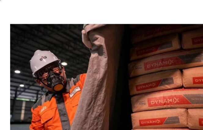 
					Harga semen naik