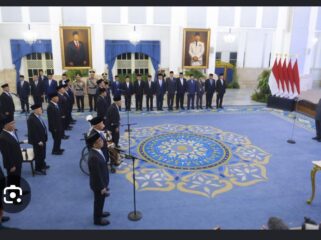 Setelah kabinet jumbo, kini Presiden Prabowo melantik dewan pertimbangan presiden dari 9 orang bengkak jadi 26 orang. Foto: ist