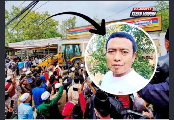 
					Warga Palenggaan, Pamekasan, Madura di bawah komando koordinator lapangan, Khairul Kalam, telah berhasil hancurkan bangunan calon gerai Indomart, Rabu 7 Oktobet 2026. Foto: instagram@kabar.madursa