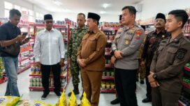 Bupati Jombang H. Warsubi bersama forkopimkan saat peresmian serentak KDMP. Foto: jombangka.gi.id