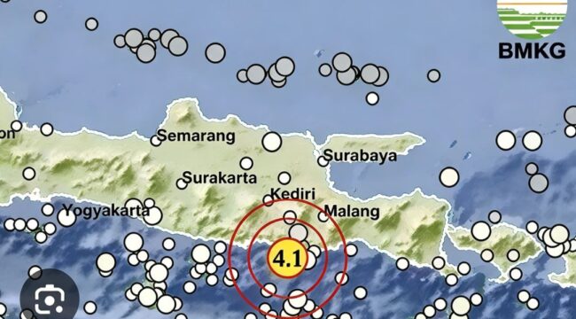 Senin, 12 Oktober 2026, terjadi dua gempa di kawasan lepas pantai Blitar Selatan. Foto: BMKG