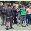 Polisi dan Satpol PP Pati melakukan upaya pencegahan bentrok antara massa AMPB Vs LSM Aksi Pati Bangkit, Selasa, 13 Oktober 2026. Foto: ist