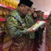Jumat 16 Oktober 2026, Bupati Jombang, Warsubi, bersama Komandan Korem 082/Citra Panca Yudha Jaya (CPYJ), Kolonel Inf. Batara Alex Bulo, melakulan pemantauan operasi delapan KDKMP di Mojowarno dan Mojoagung. Foto: jombangkab.go.id