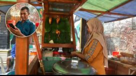 Di depan kantor sekretariat DPD Golkar Jombang, berdiri warung soto ayam kampung. Usaha ini milik Agus Karim (insert) dan istrinya Zulaikah. Seporsi Rp10.000, ia mengaku kantongi kelebihan Rp250.000/ hari. Foto: kredonews.com/ priyo suwarno