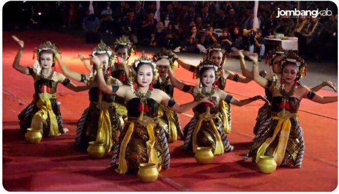 
					Penari Sedang Made, menjadi contoh gebyar budaya Ringin Contong Carnival 2026, menggetarkan Jombang. Foto: jombangkab.go.id