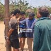 Warga Dusun Serning, Desa Banjaragung, Kecamatan Bareng, Kabupaten Jombang menangkap seorang pemuda diduga lakukan pembakaran lahan hingga terjadi kebakaran 800 m, Sabtu 17 Oktober 2026. Foto: instagram@jombanginformasi_