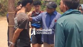 Warga Dusun Serning, Desa Banjaragung, Kecamatan Bareng, Kabupaten Jombang menangkap seorang pemuda diduga lakukan pembakaran lahan hingga terjadi kebakaran 800 m, Sabtu 17 Oktober 2026. Foto: instagram@jombanginformasi_