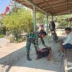 Ratusan prajurit yang bertugas di TMMD 130 di Plandaan, Jombang, selain mrmbangun jalan, rumah, fasilitas umum, juga membangun komunikasi sosial (komsos) dengan masyarakat. Foto: diskominfo jombang