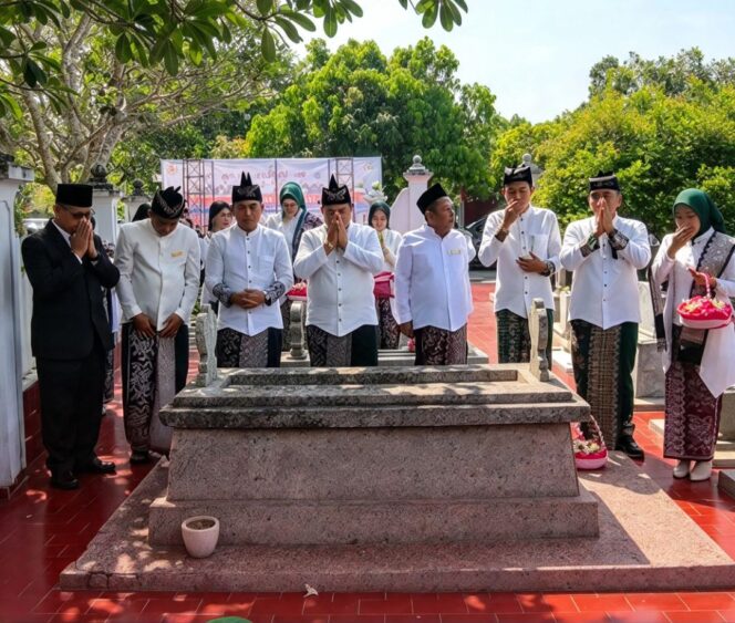 
					Memperingati hari jadi ke 116, Bupati Warsubi dan jajaran pemkab Jombang nyejar di makam tokoh pendiri Jombang. Foto: instagram@abahwarsubi