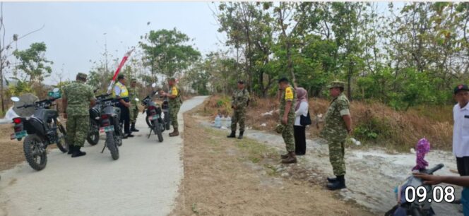 
					Tim dari Mabes TNI melakukan pengawasan dan evaluasi hasil TMMD 130 di desa Klitih, Plandaan, Rabu 28 Oktober 2026. Foto: diskominfo pemkab jombang