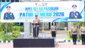 Foto:Istimewa
Kapolres Gresik AKBP Ramadhan Nasution memimpin apel pelaksanaan Operast Patuh Semeru 2026